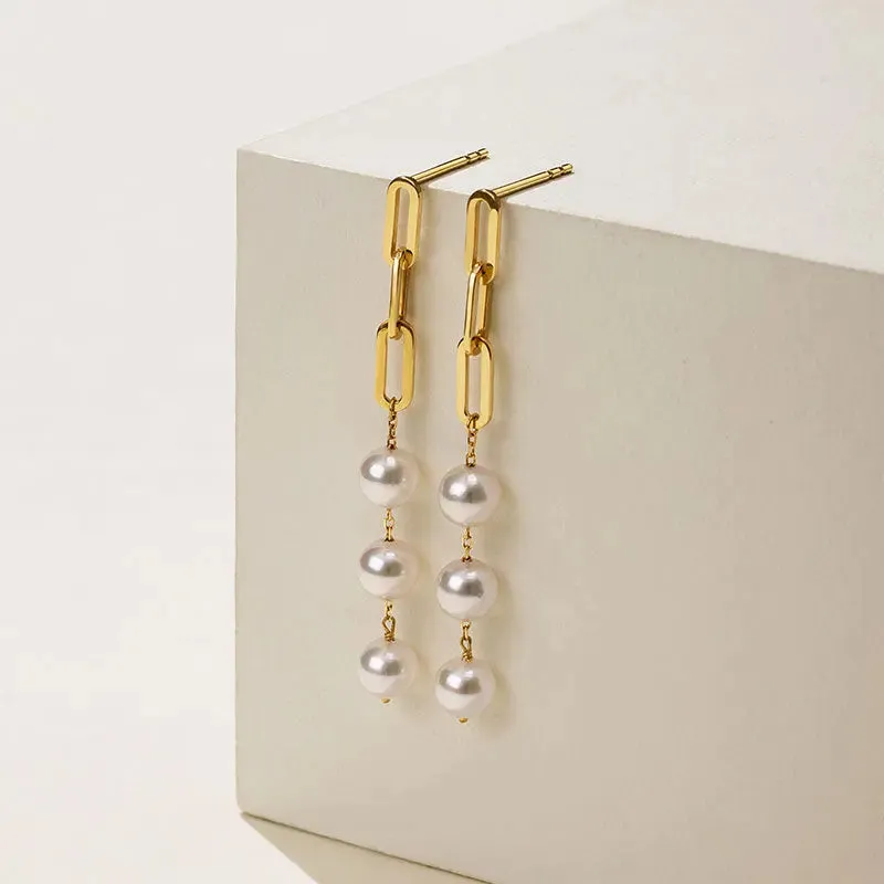 Akoya Pearl 18K Gold Elegant Fashionable Design Earrings