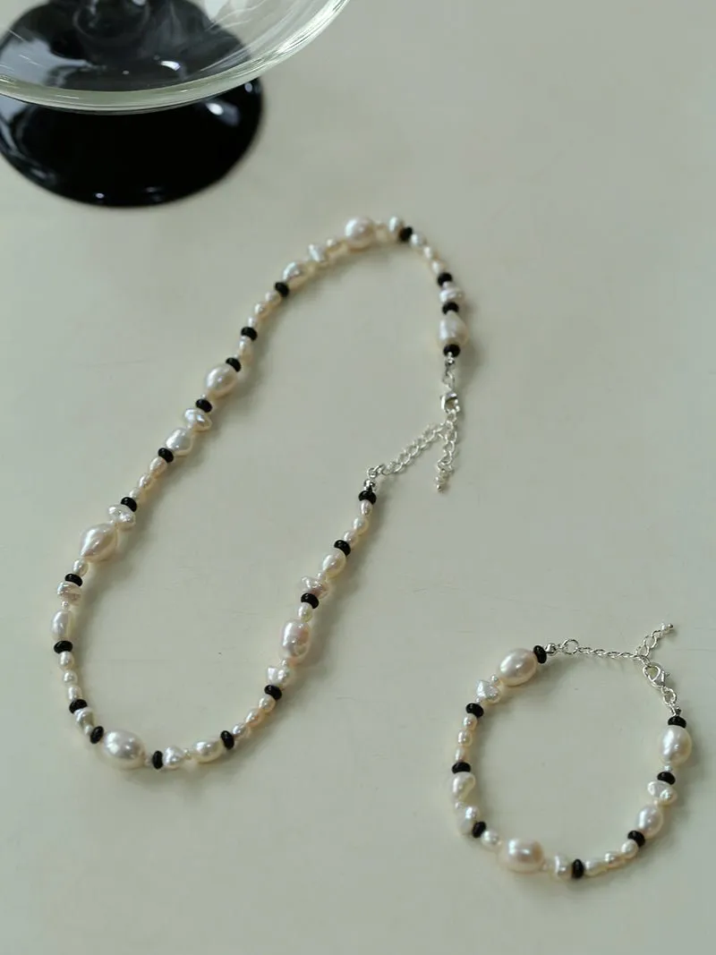 Baroque Pearl and Black Agate Beaded Necklace