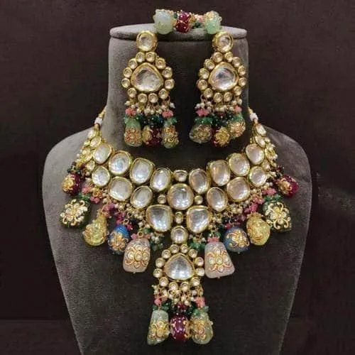 Big Kundan Drop Pendant Necklace Set