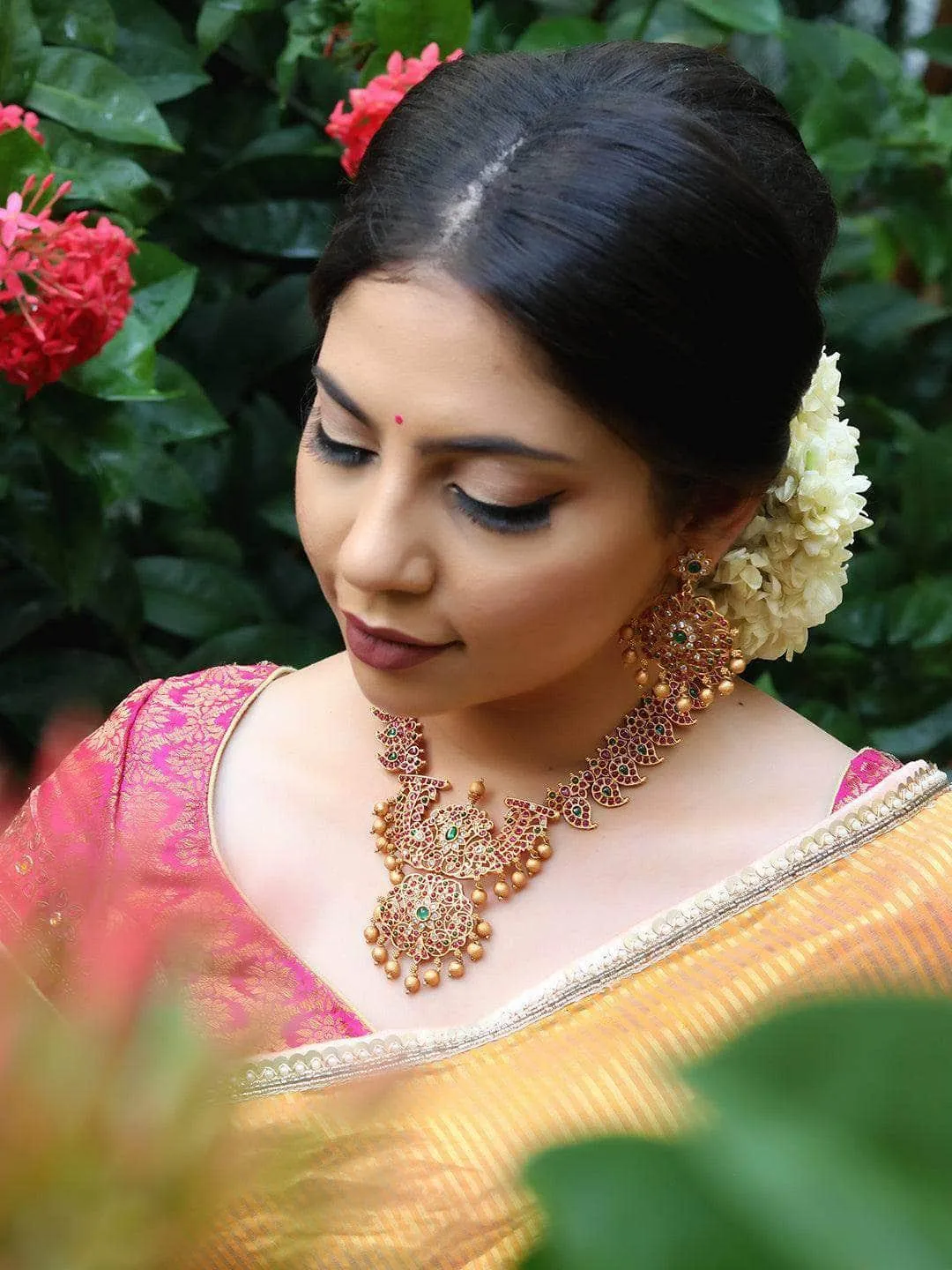 Bridal Red And Green Mango Design Necklace Set