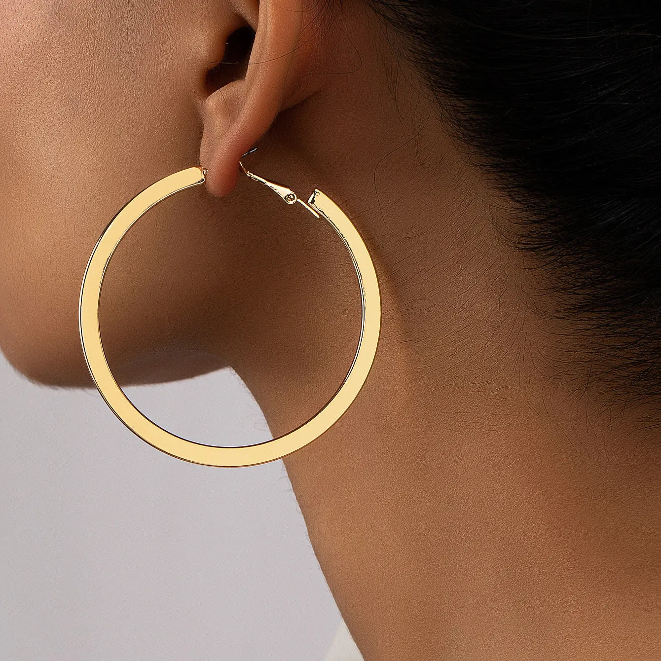 Chic Cold Breeze Hoop Earrings - Vienna Verve Collection