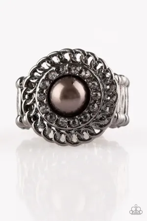 Paparazzi Ring ~ Big City Attitude - Black