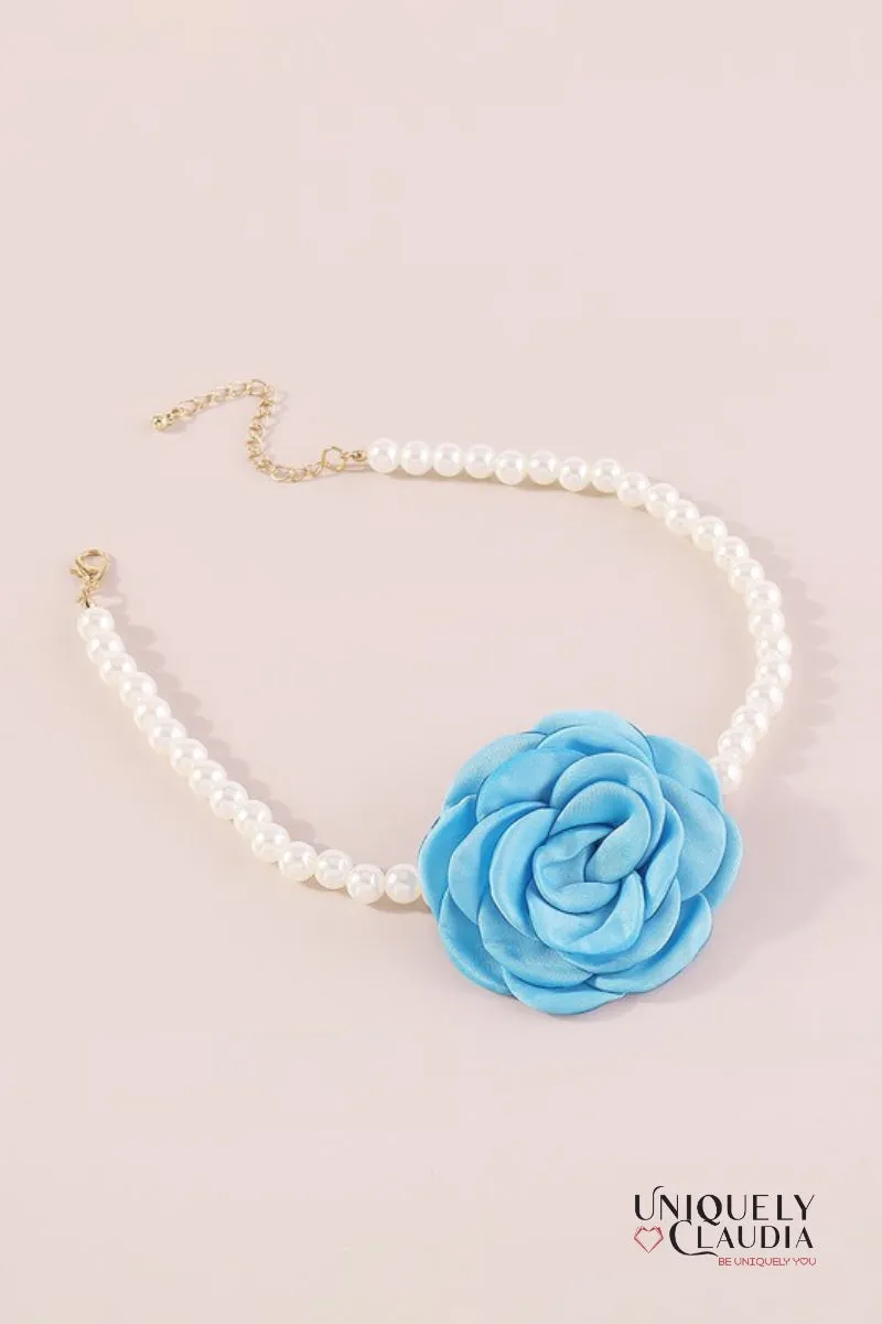 Rose Bud Pearl Choker