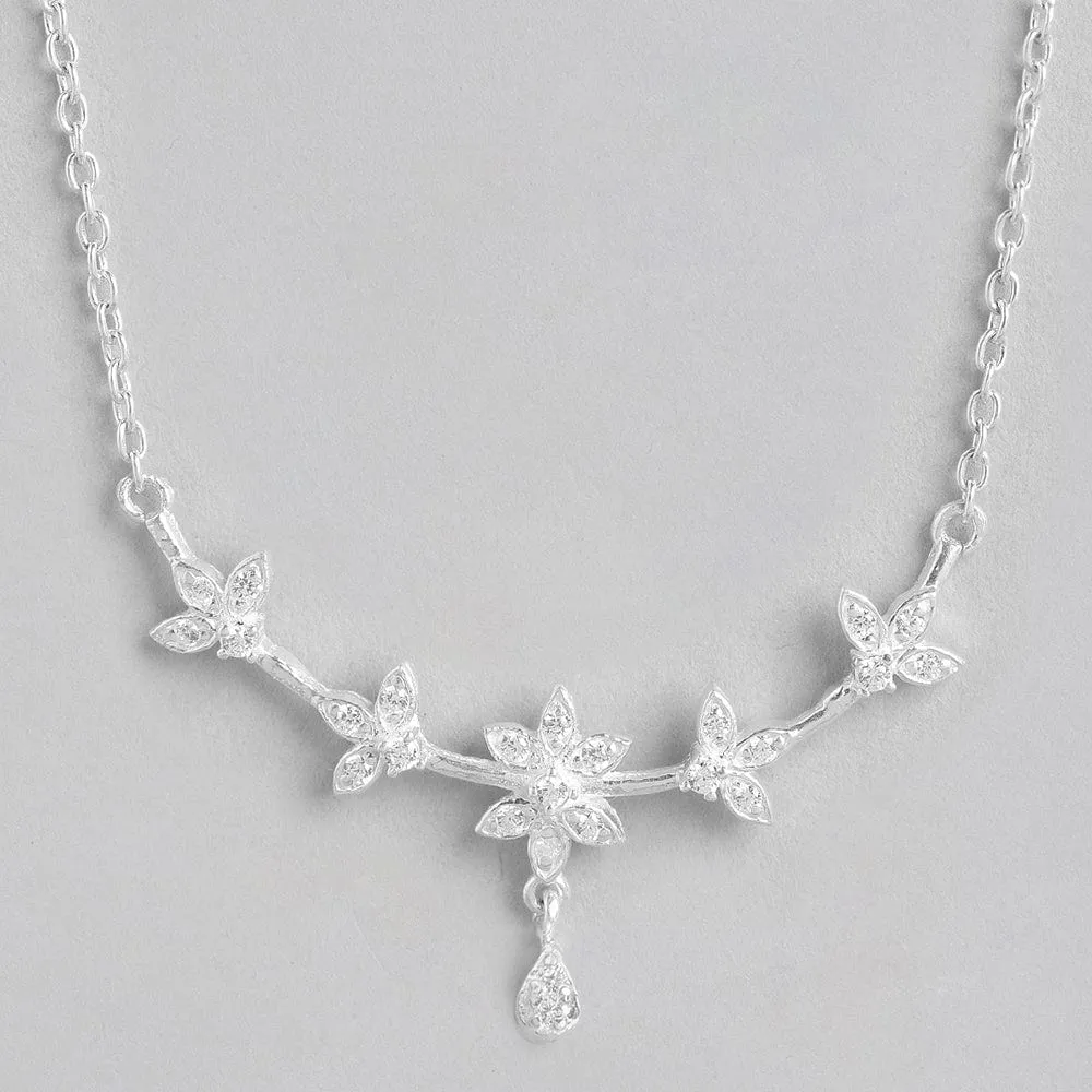 Silver star power necklace