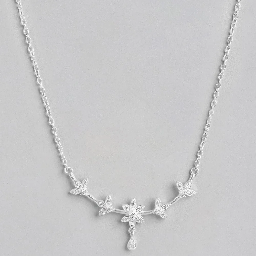 Silver star power necklace