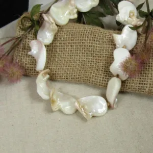 White Sea Shell Beaded  Necklace