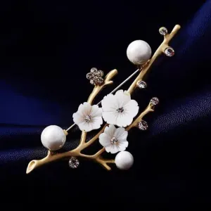 XSB100 - White Floral Branch Saree Brooch